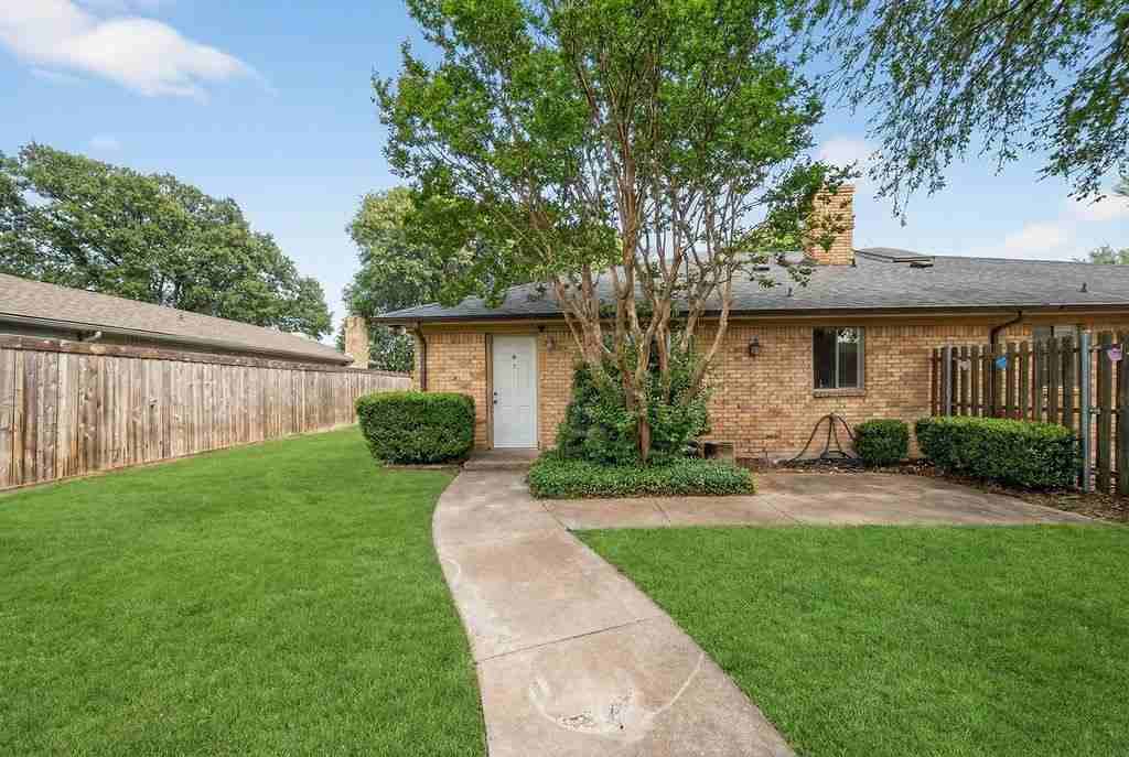12631 Hornbeam Dr - Photo 3 of 25