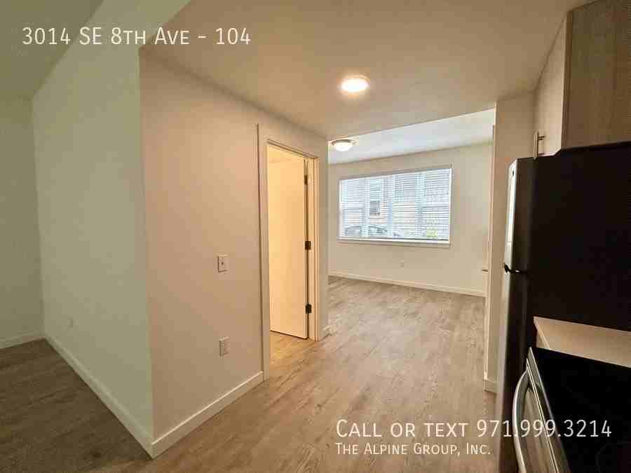 3014 Se 8th Ave #104 - Photo 5 of 22