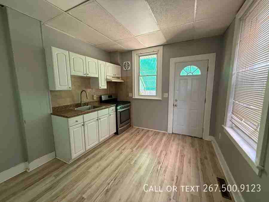 1928 Haworth St - Photo 6 of 16