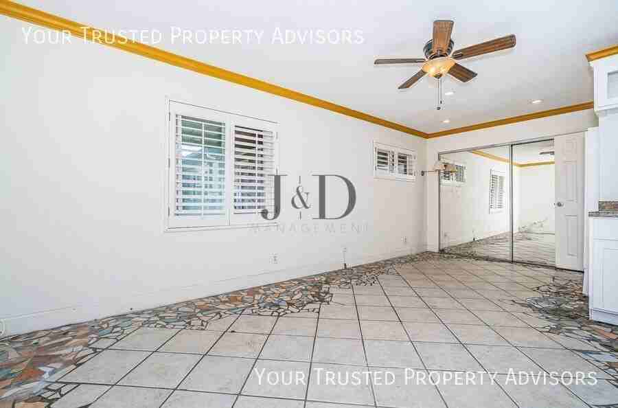 1762 Hornblend St #B - Photo 6 of 14