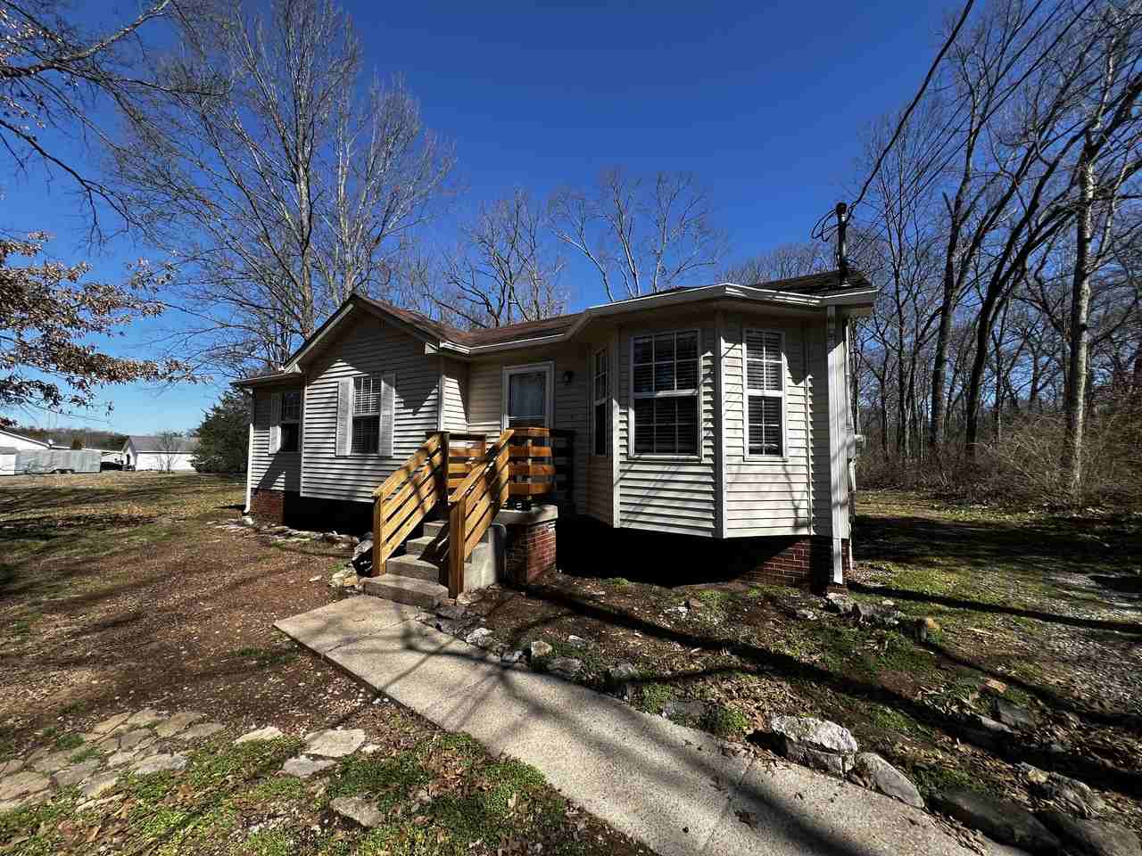 5220 Redfield Dr - Photo 3 of 24