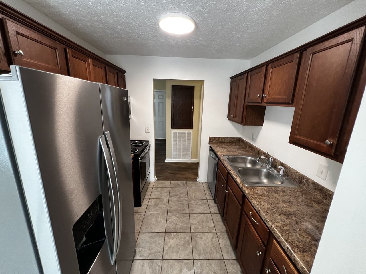 5220 Redfield Dr - Photo 7 of 24