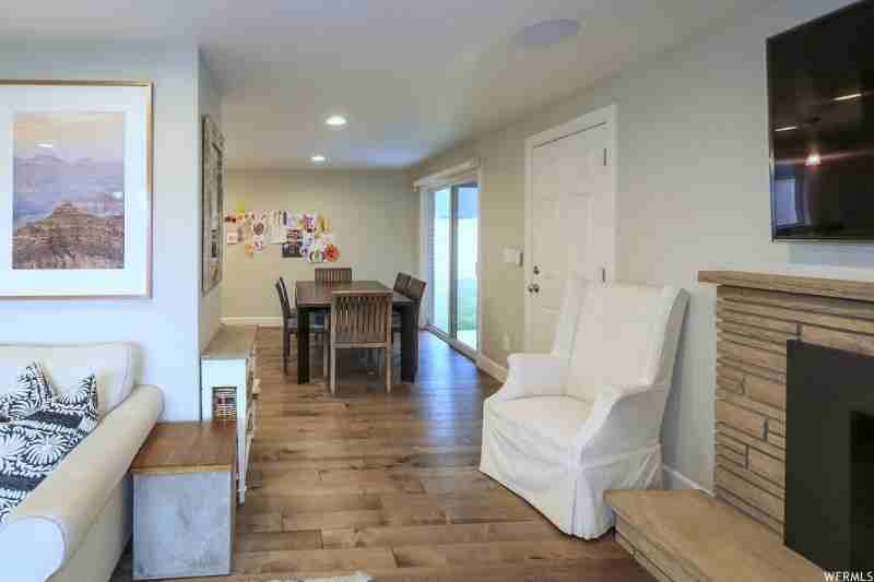 3005 S Jonetta Dr - Photo 6 of 36