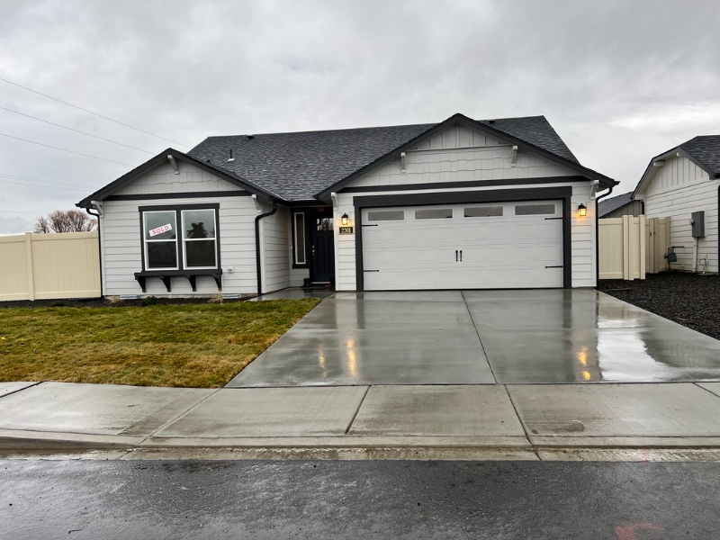 2301 S 58th Ave - Photo 3 of 26