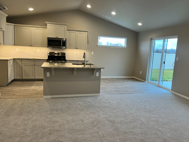 2301 S 58th Ave - Photo 7 of 26