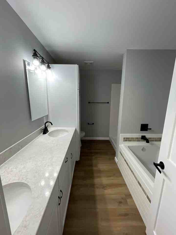 2506 Landmark Dr - Photo 3 of 8