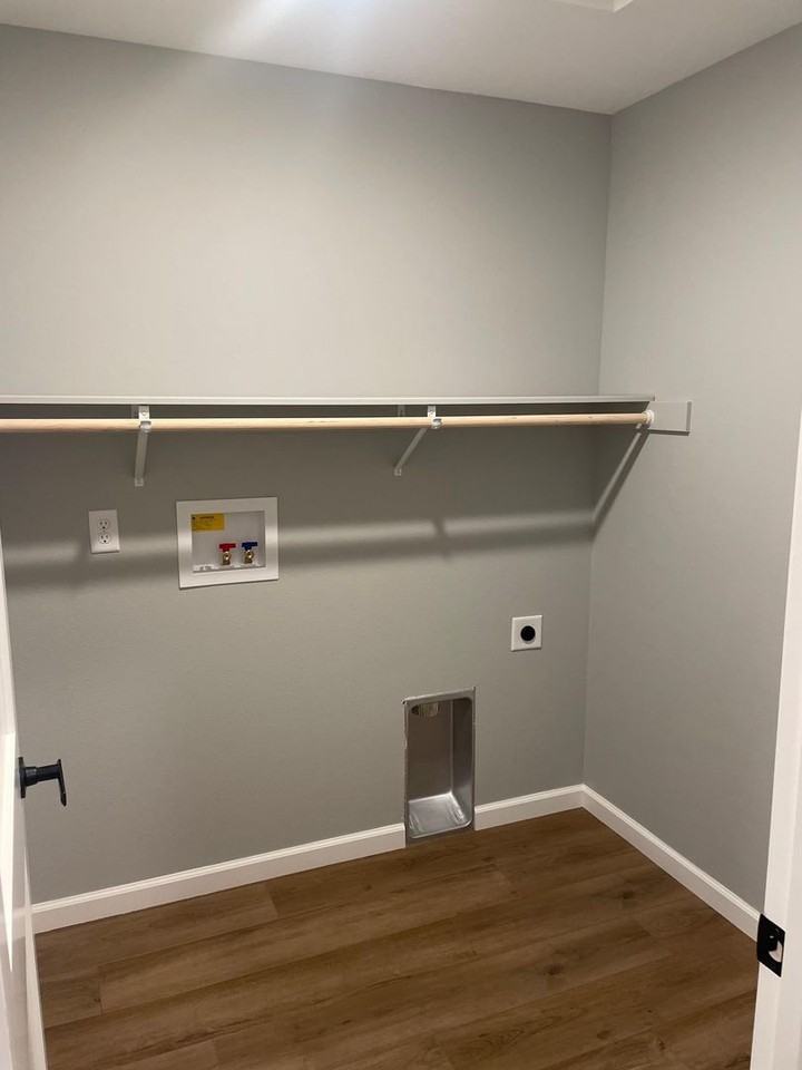 2506 Landmark Dr - Photo 5 of 8