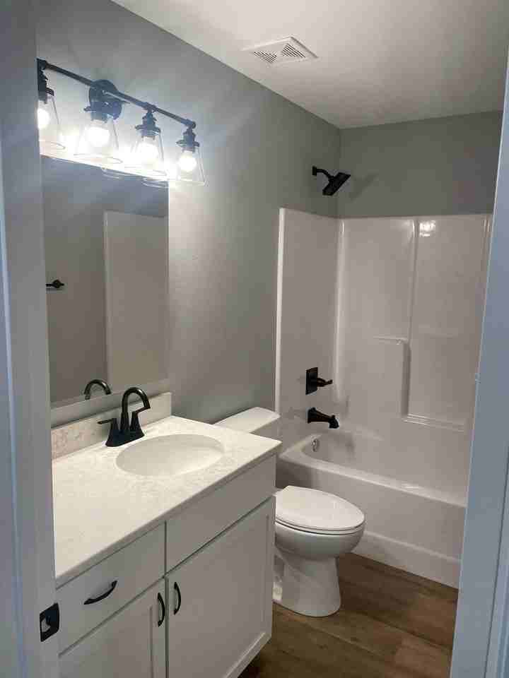 2506 Landmark Dr - Photo 6 of 8