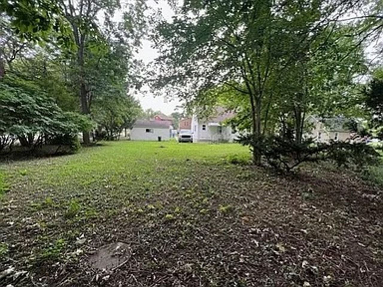 4565 Fleming St - Photo 3 of 29