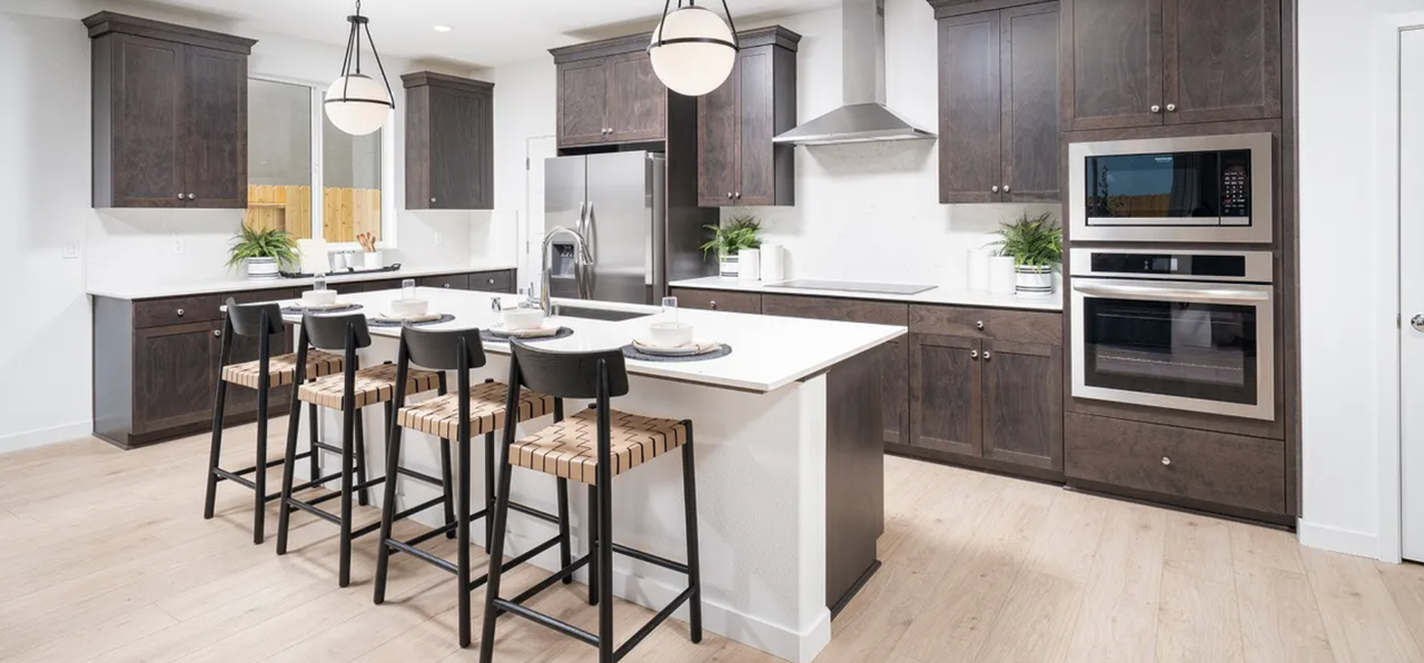 10446 Tamburlane Dr - Photo 2 of 18