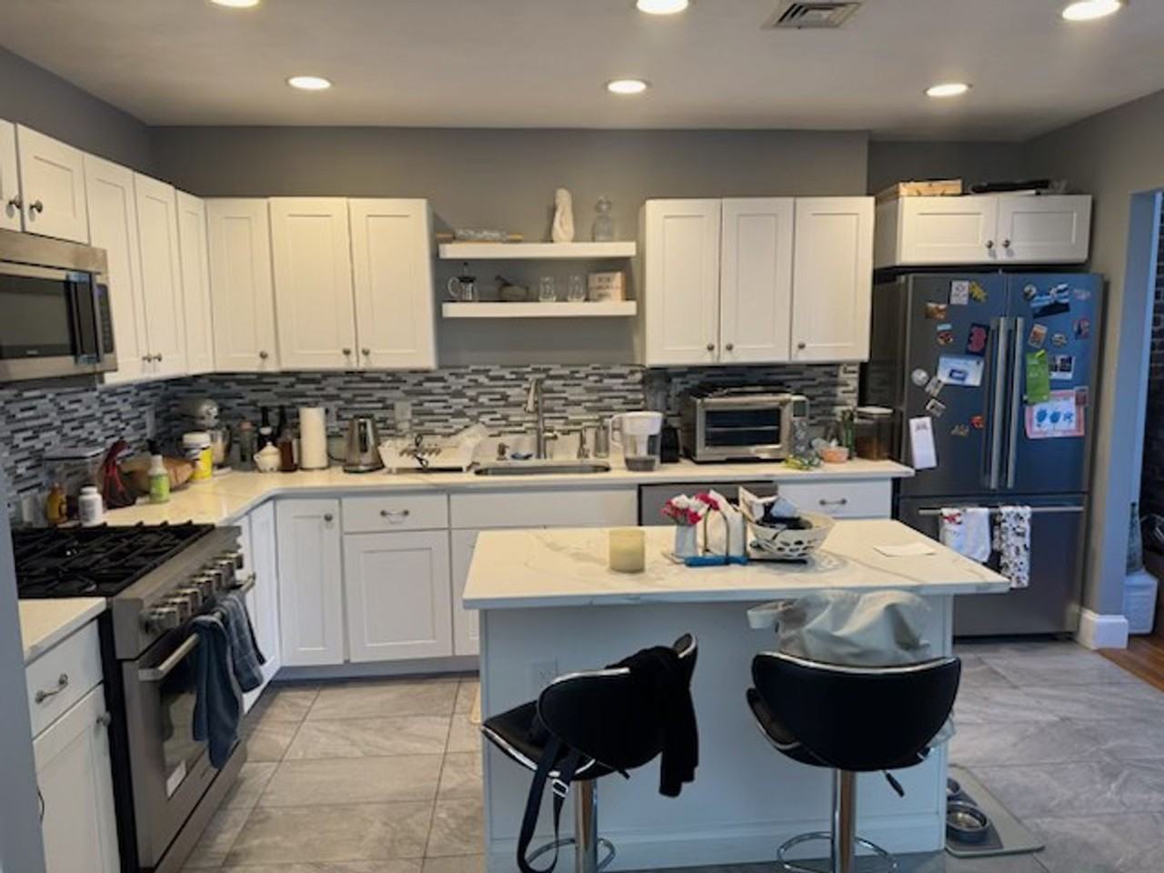 1712 Beacon St - Photo 2 of 13
