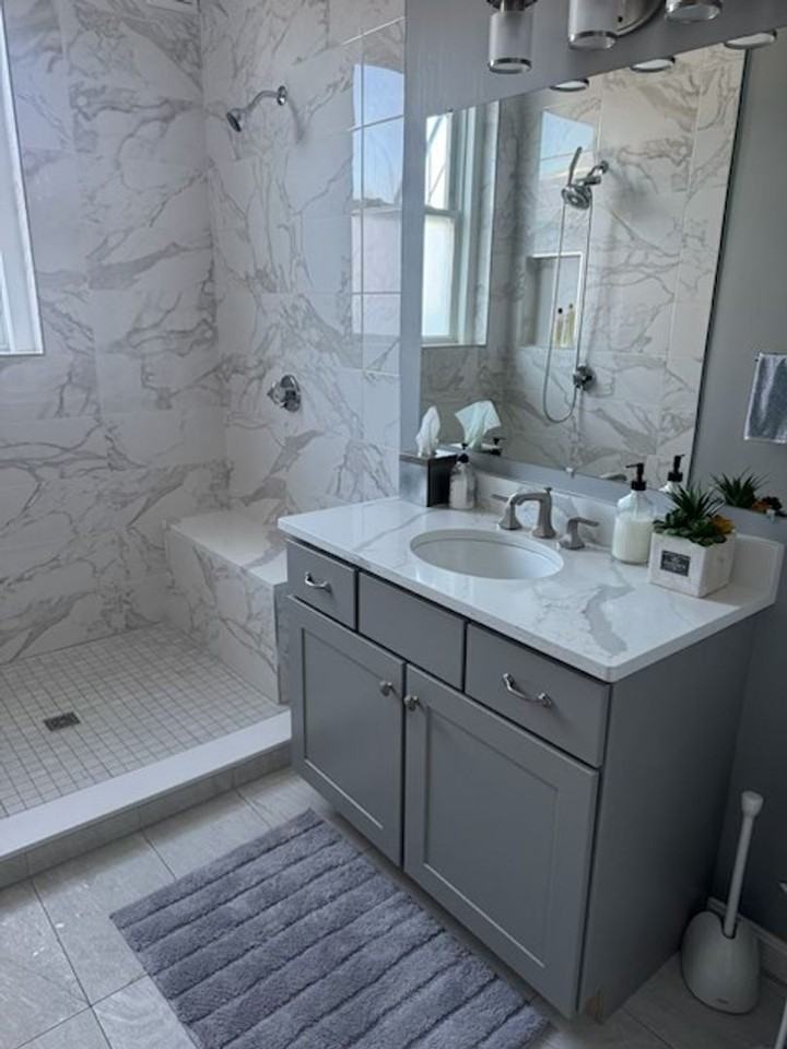 1712 Beacon St - Photo 3 of 13