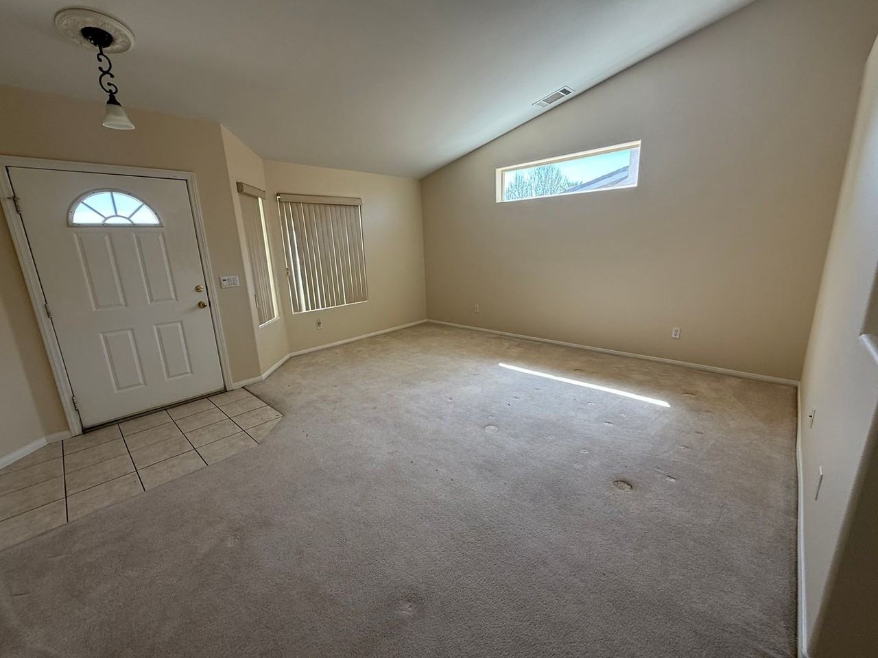 13372 Country Club Dr - Photo 2 of 44
