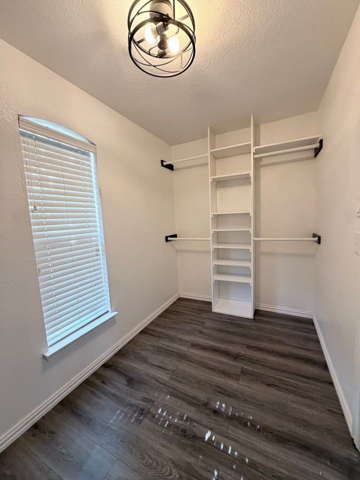 9108 Gristmill Ct - Photo 4 of 6