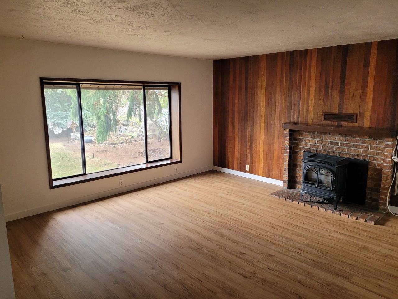 2964 Ne Lotno Dr #NA - Photo 3 of 14