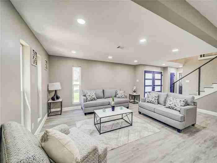 4028 Treeline Dr #NA - Photo 5 of 22