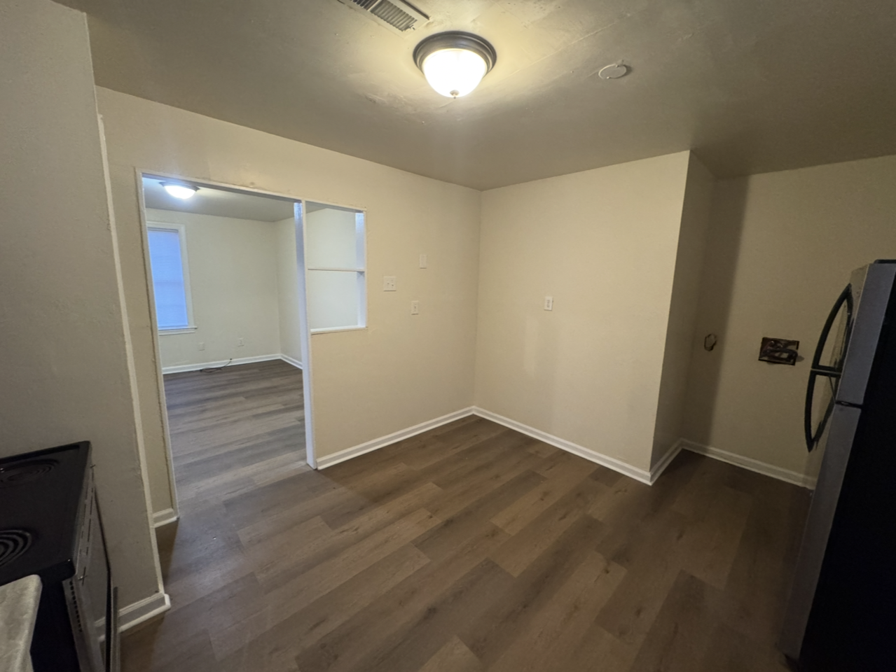 646 46th St #NA - Photo 5 of 13