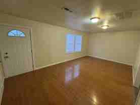 646 46th St #NA - Photo 1 of 1