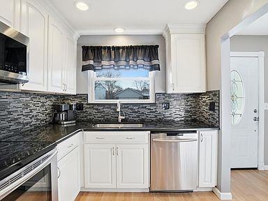 1930 Shallowford Ave #NA - Photo 2 of 13