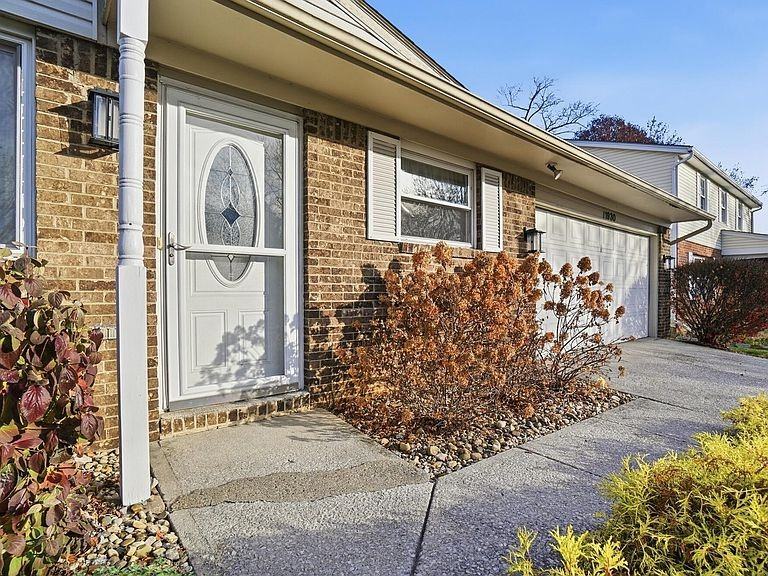 1930 Shallowford Ave #NA - Photo 3 of 13