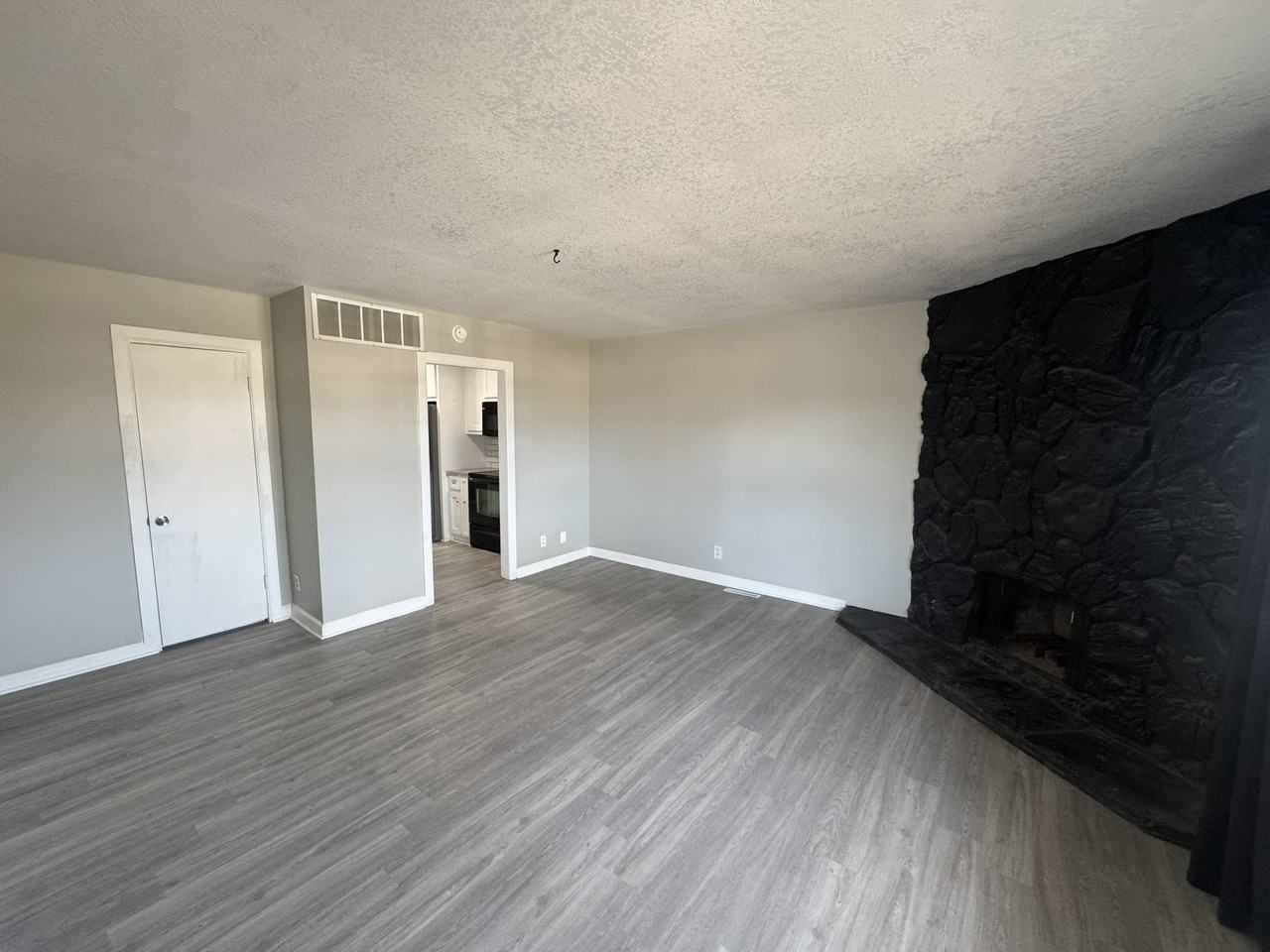 541 S Deveron Dr #541 - Photo 2 of 11