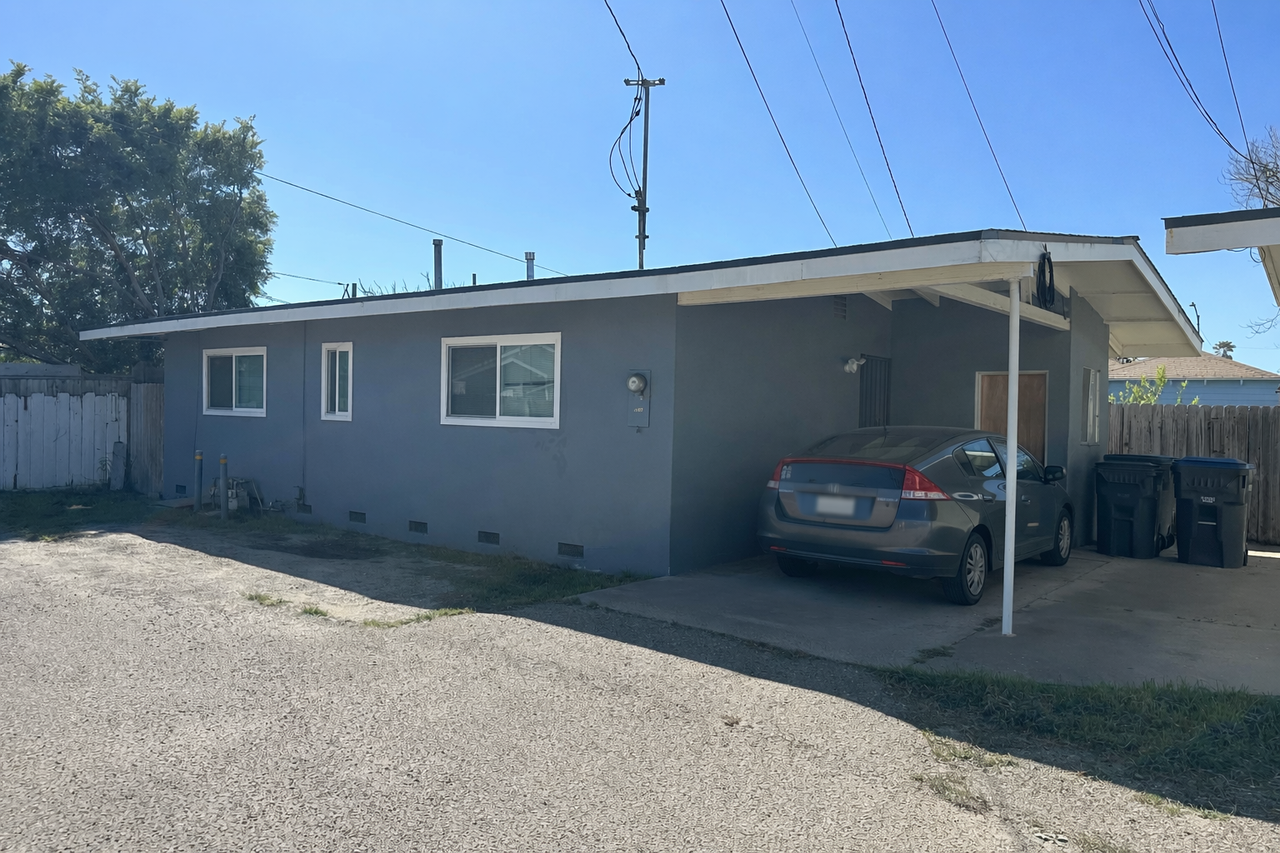 220 1/2 N F St #NA - Photo 5 of 6