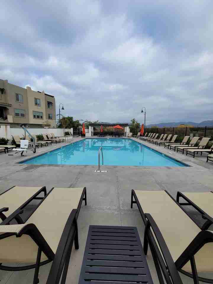 328 Lagoon Way - Photo 7 of 48