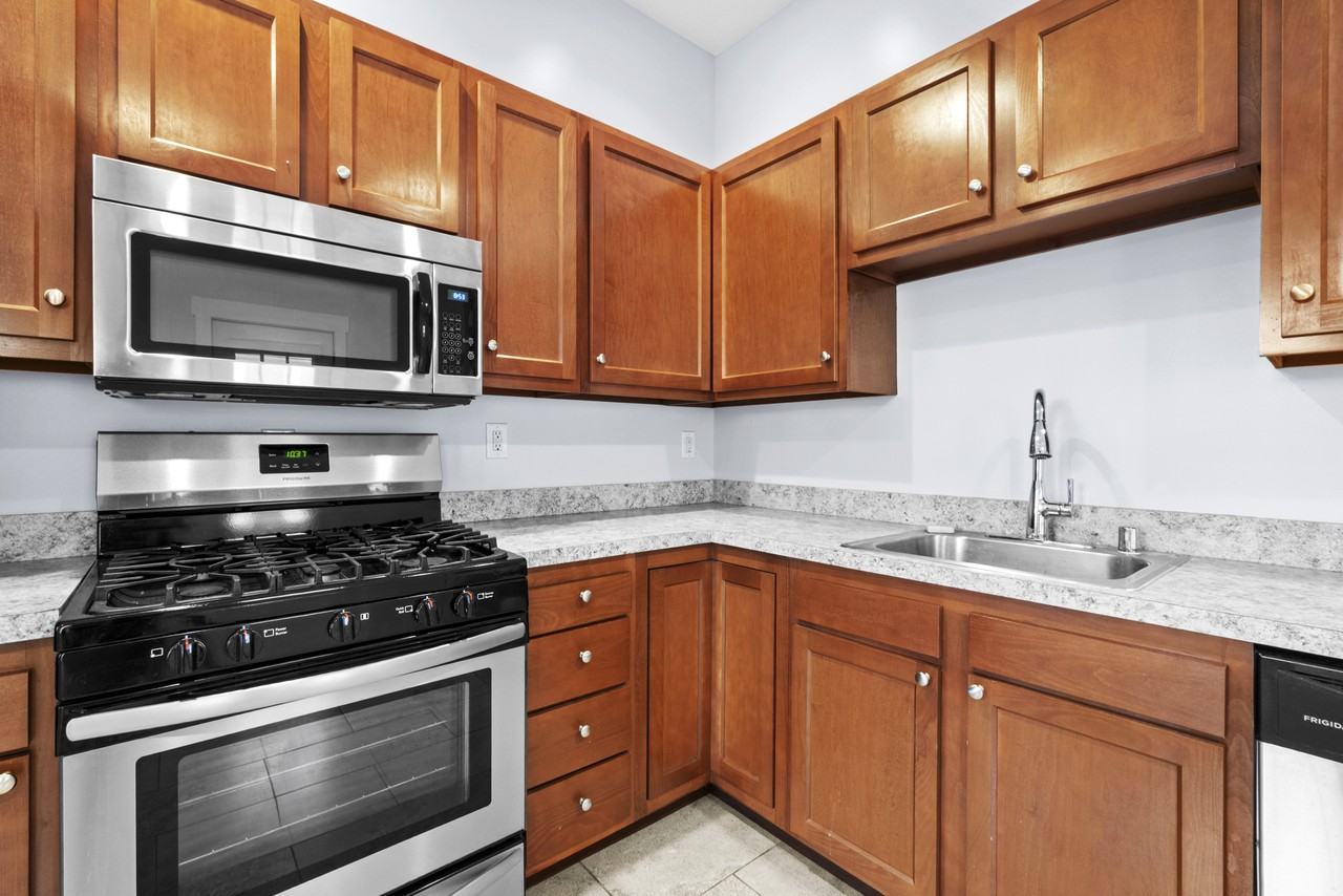 1306 Payne St #1306 - Photo 4 of 12