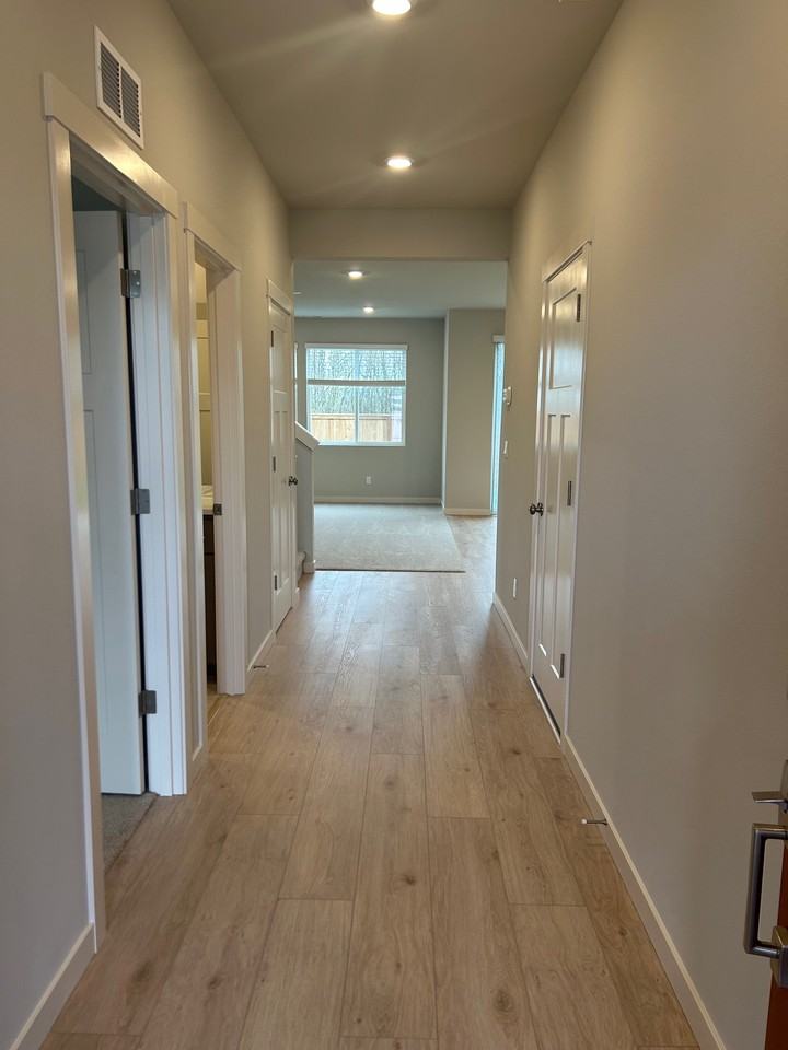 535 Withers Ct Se #NA - Photo 3 of 30