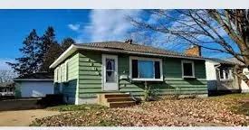 2709 Diane Ln - Photo 2 of 16