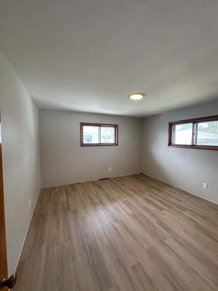 13621 Silver Rd - Photo 5 of 6