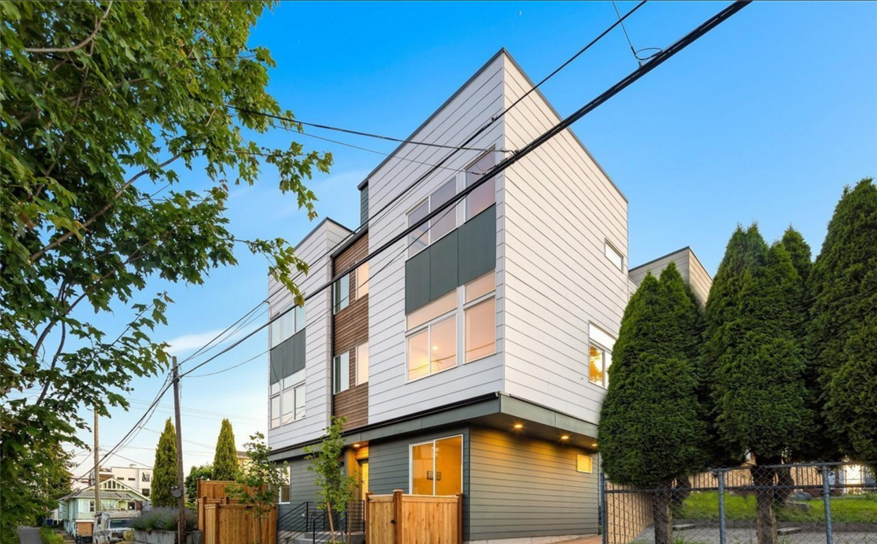 2110 14th Ave S #B - Photo 2 of 15