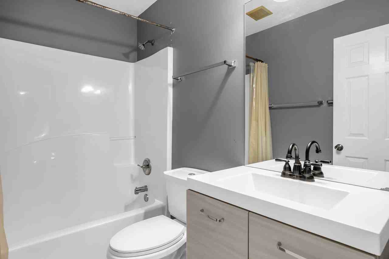 10510 Plantain Ct - Photo 3 of 13