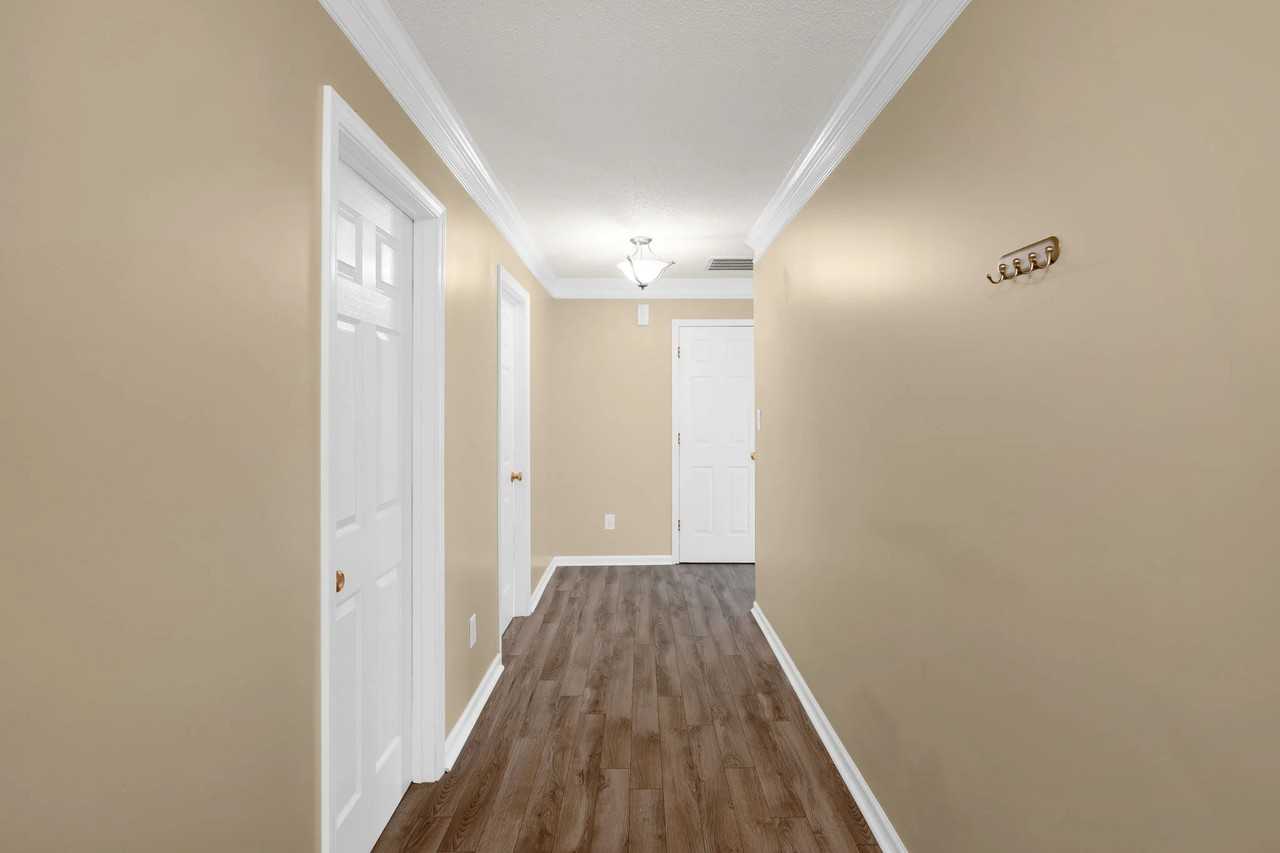 10510 Plantain Ct - Photo 6 of 13