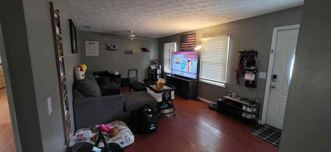 638 Ogden Ave - Photo 7 of 14