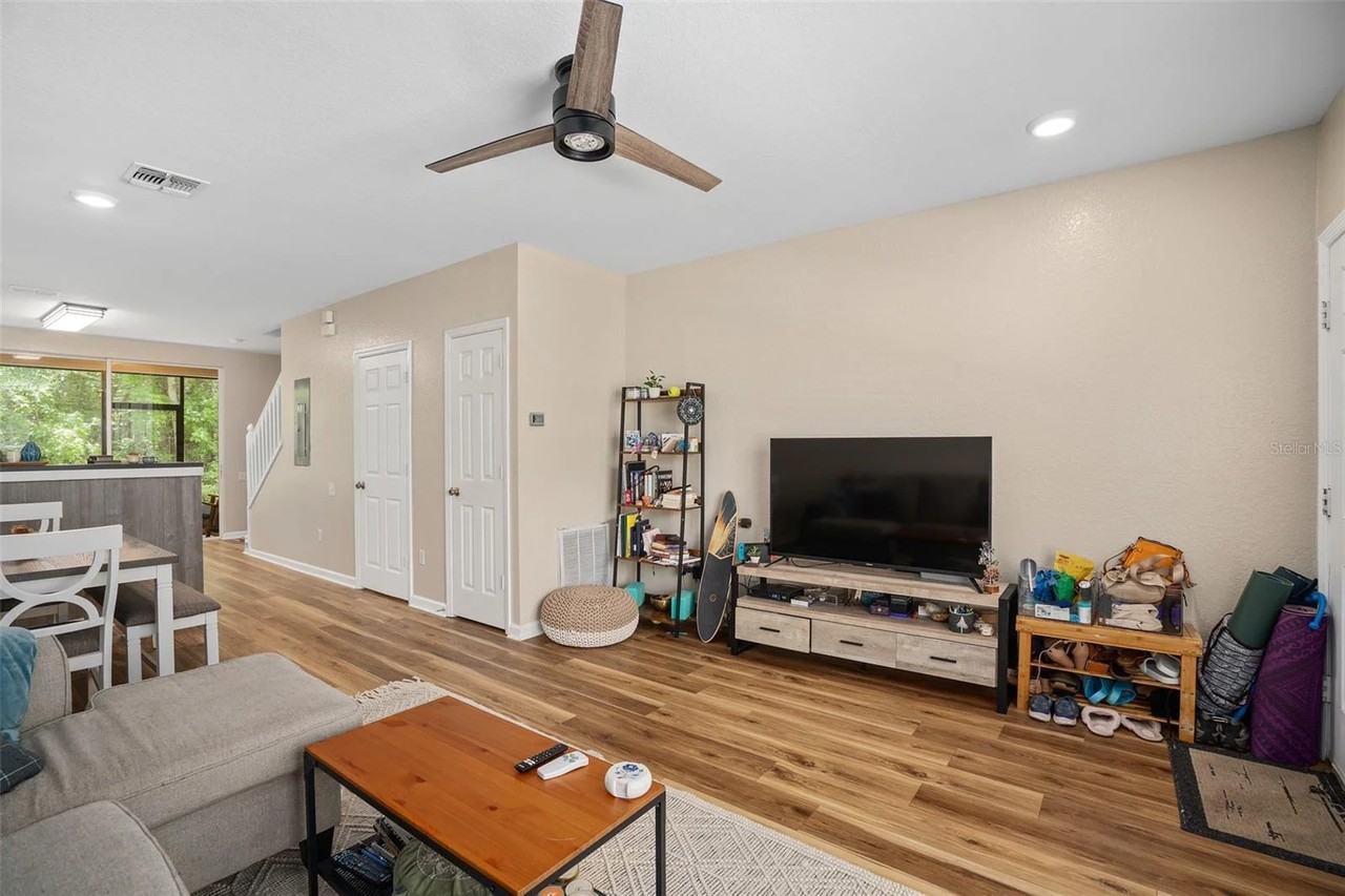 772 Shropshire Loop - Photo 6 of 21