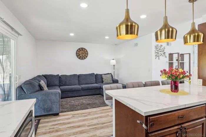 2044 Siegle Dr - Photo 3 of 20