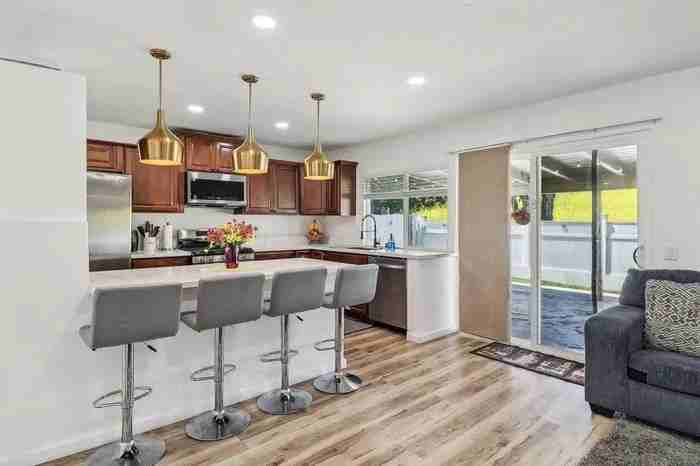 2044 Siegle Dr - Photo 5 of 20