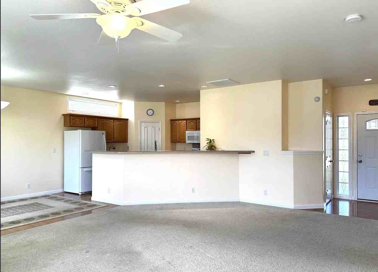 163 Waterloo St - Photo 4 of 20