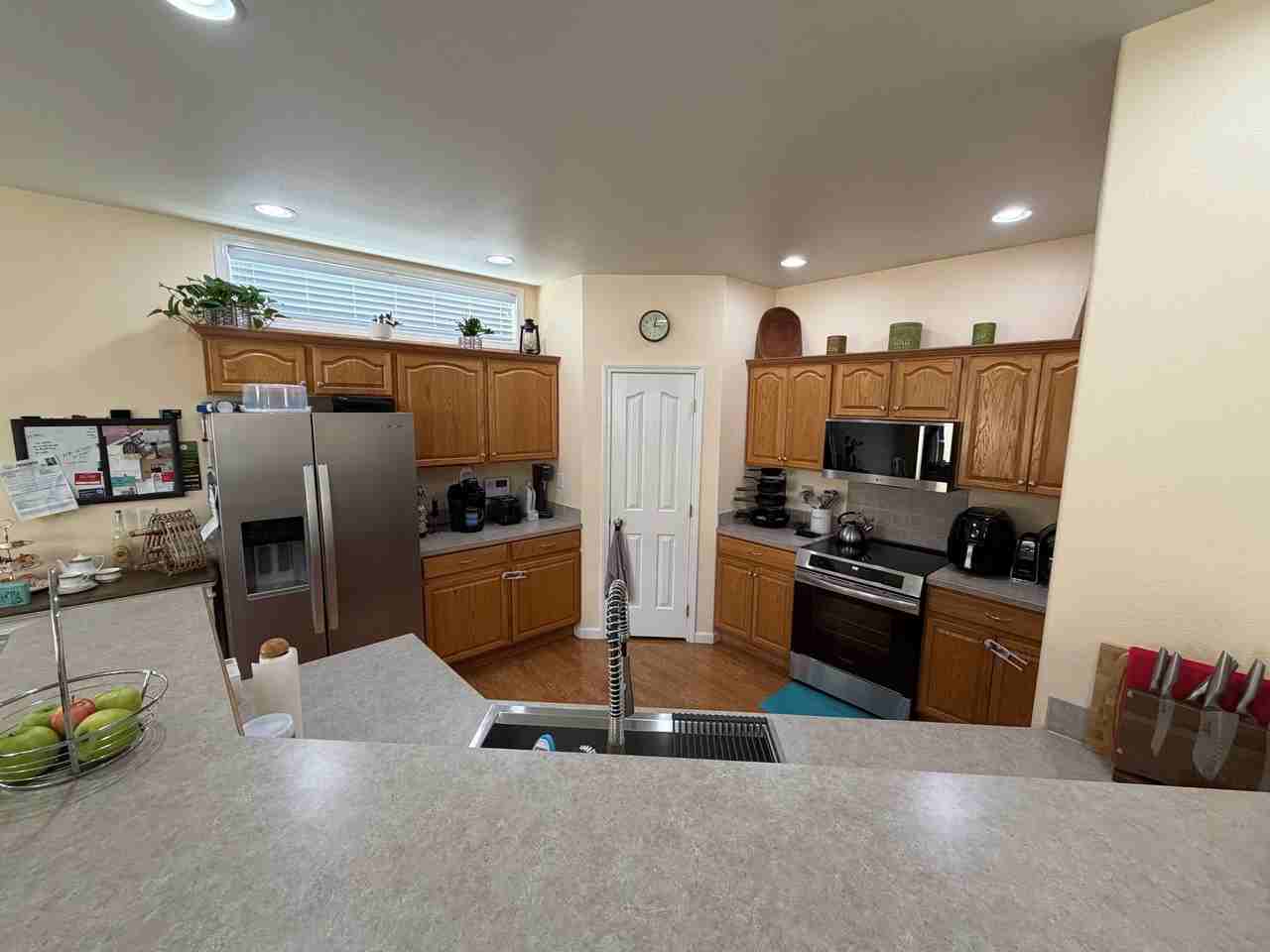 163 Waterloo St - Photo 5 of 20