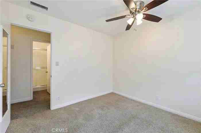 529 N Yale Ave - Photo 7 of 16