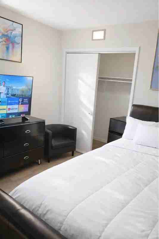 401 Sw 20th Ave - Photo 2 of 5