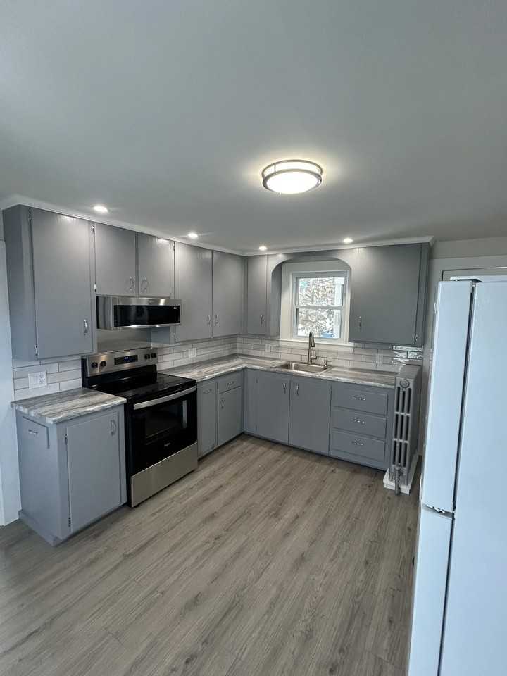 14 Summer St #2 - Photo 3 of 9