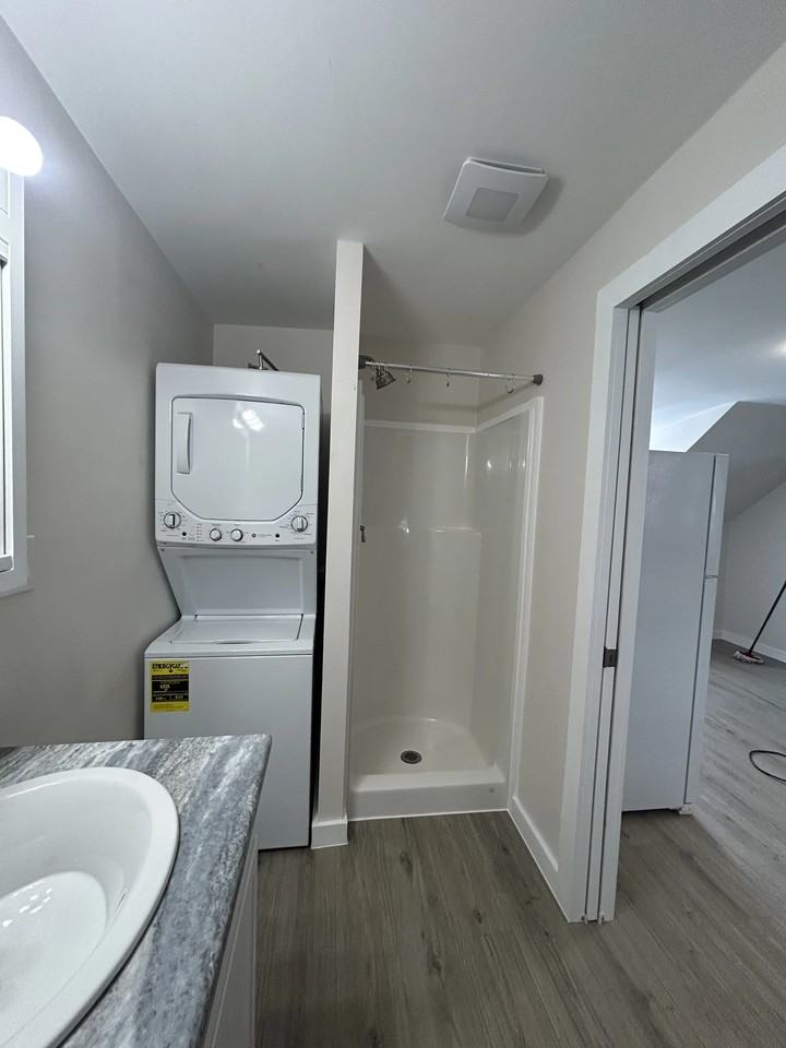 14 Summer St #2 - Photo 5 of 9