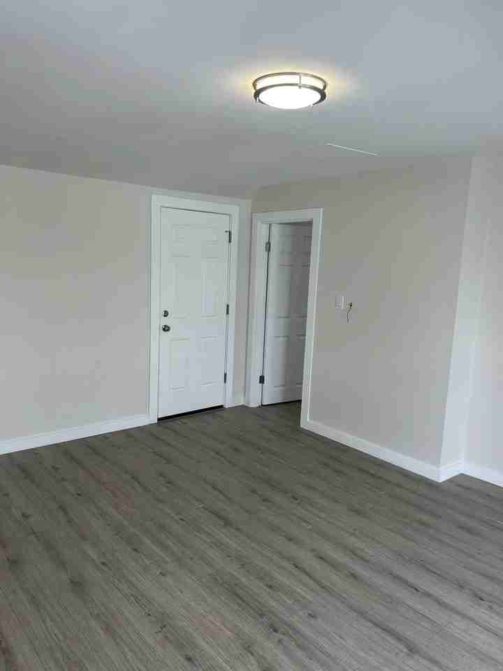 14 Summer St #2 - Photo 7 of 9