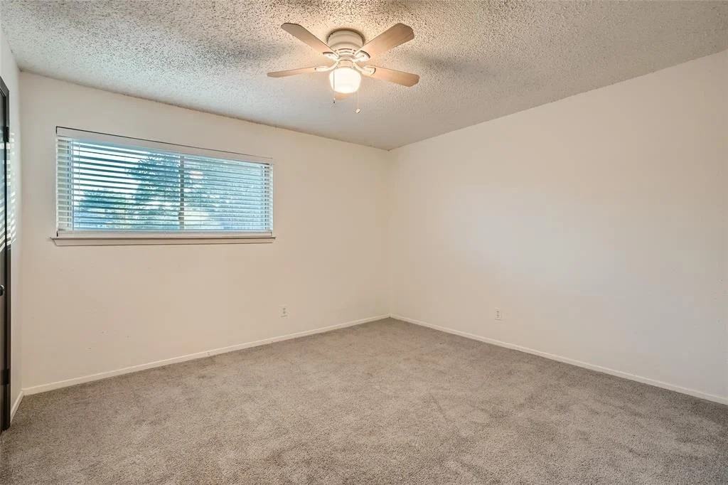 3305 Broken Spoke Trl - Photo 3 of 11