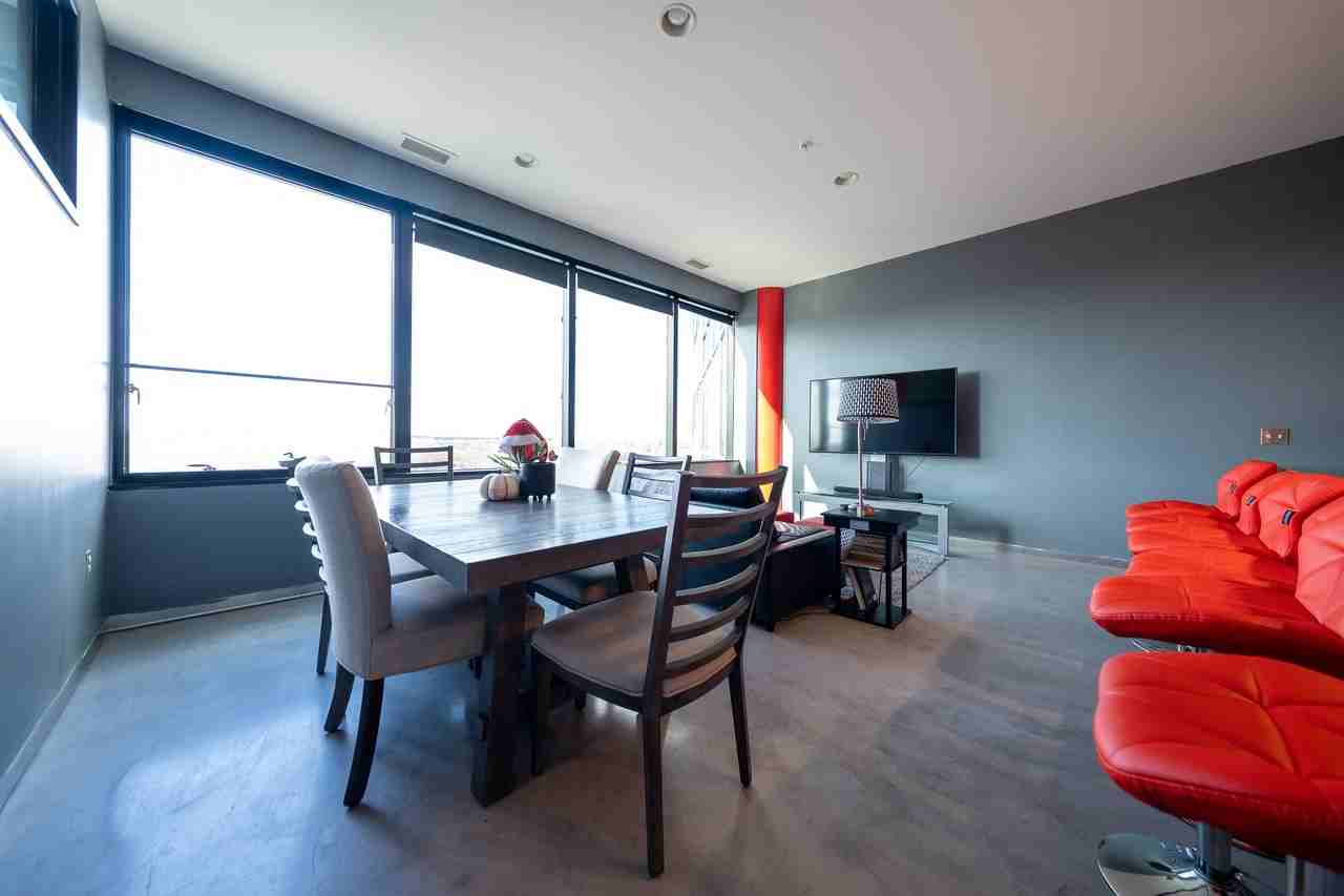 5601 Smetana Dr #801 - Photo 5 of 28