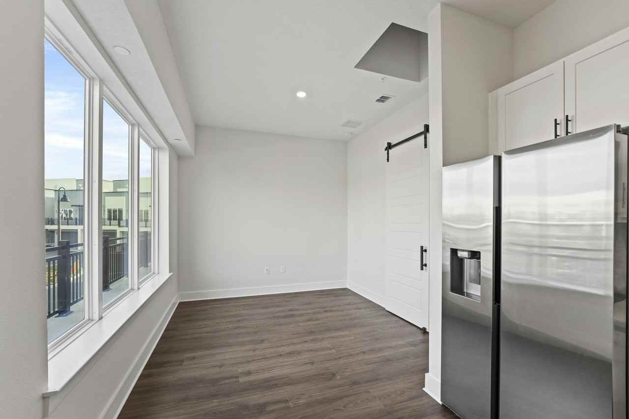 850 TETBURY LOOP, Unit 850 - Photo 5 of 25