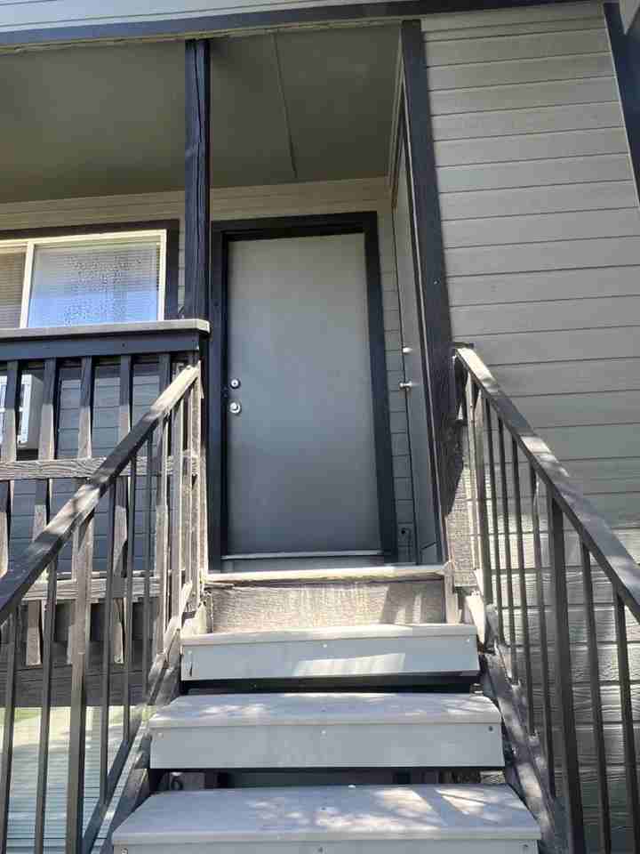 697 Se 6th Ave #697 - Photo 2 of 2