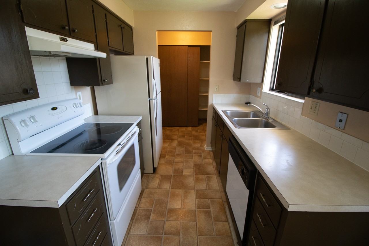 889 Nw 4th Ave #1 - Photo 4 of 18